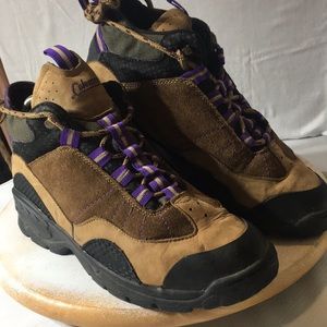 Coleman womens brown/lavender detailing hiking boot size 9 1/2